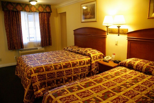 Colony Inn Main image